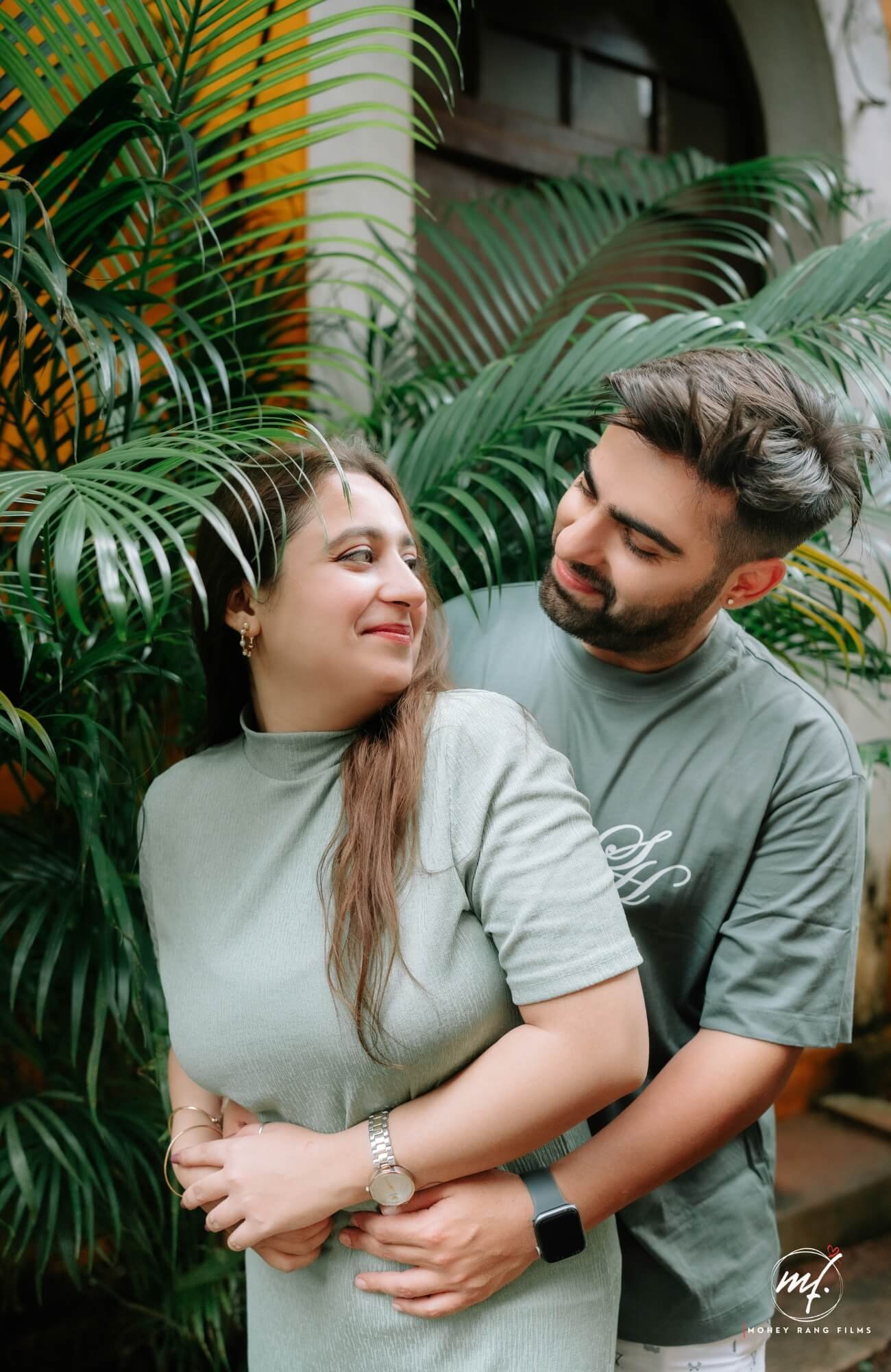 Joyful moments from the wedding reception captured in vibrant wedding photographer by Mohey Rang Films.