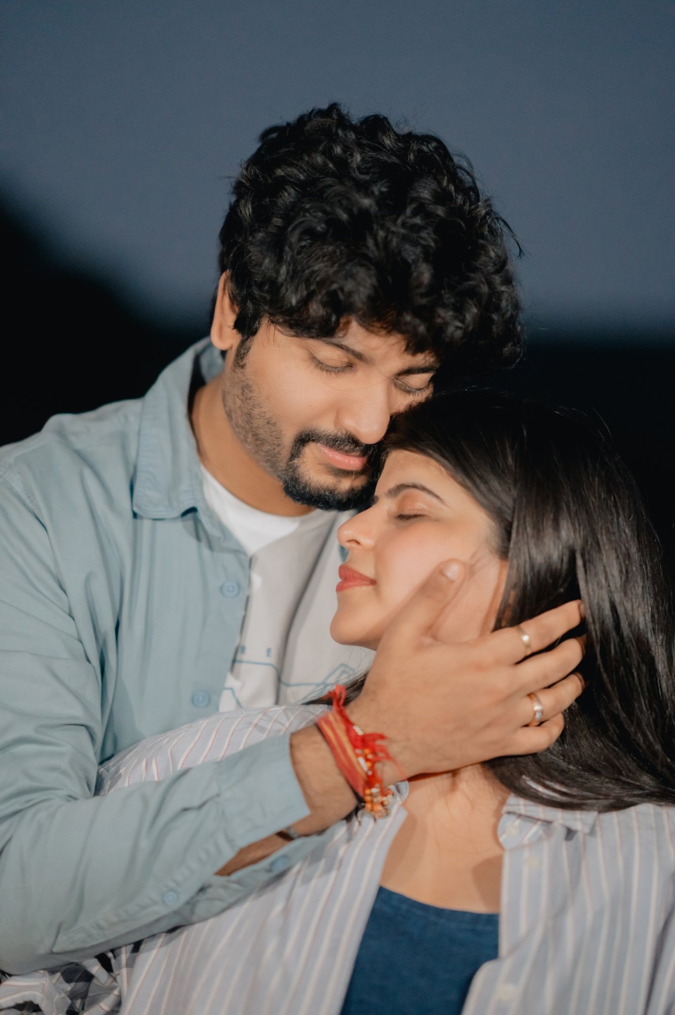 Bride walking down the aisle, captured beautifully by Mohey Rang Films’ professional wedding photographer.