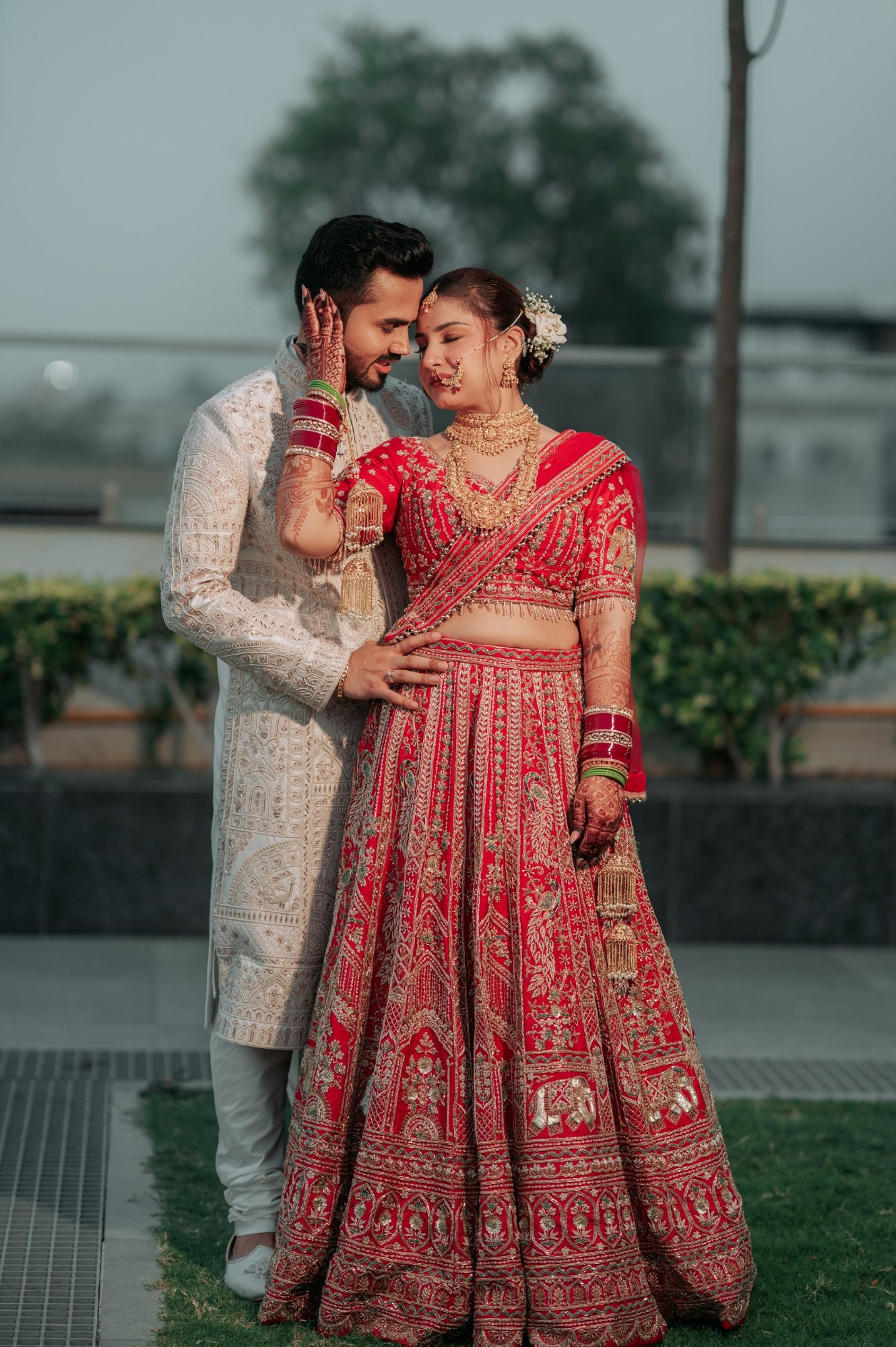 A joyful candid moment of the couple laughing, captured by Mohey Rang Films, expert wedding photographer.