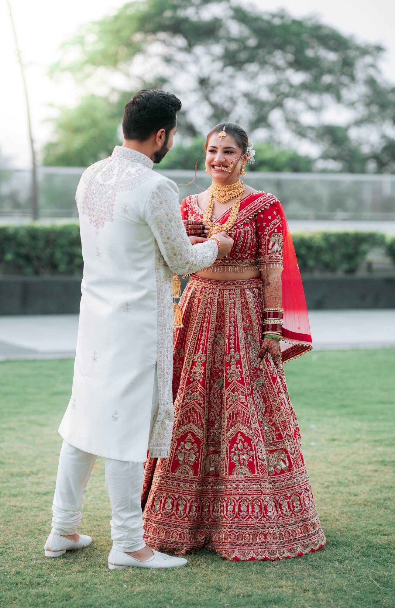 A close-up shot of bridal jewellery and makeup, captured by Mohey Rang Films, showcasing intricate details with perfect lighting and elegance.